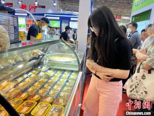 首届湖北食品产业链博览会武汉开幕